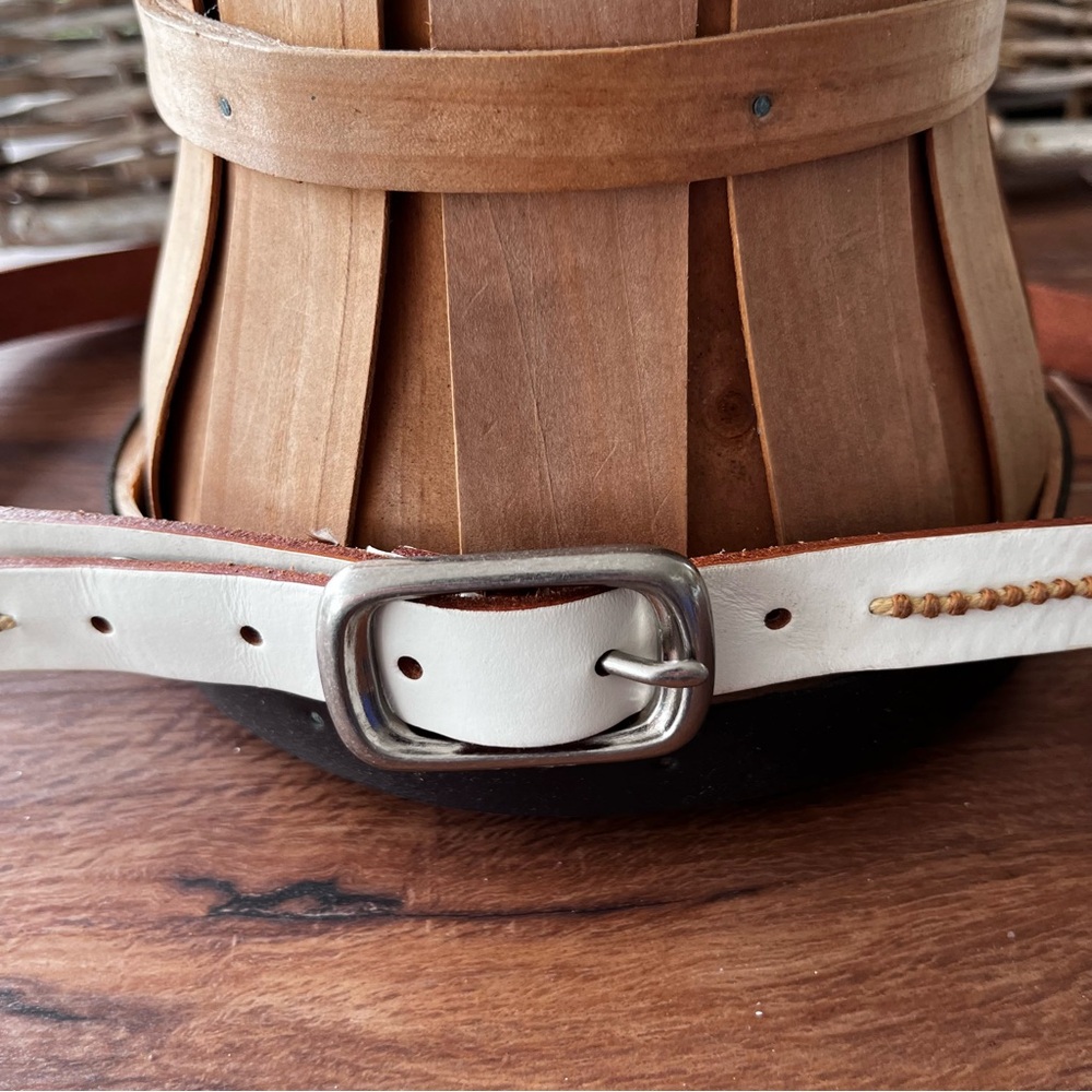 Women Fossil thin white leather dress belt - Picture 2 of 4